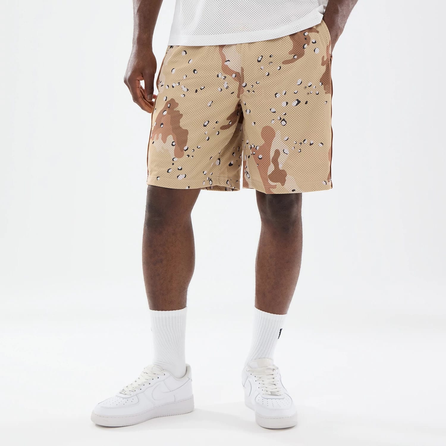 New Era Bermuda Woodland Camo Oversized Shorts