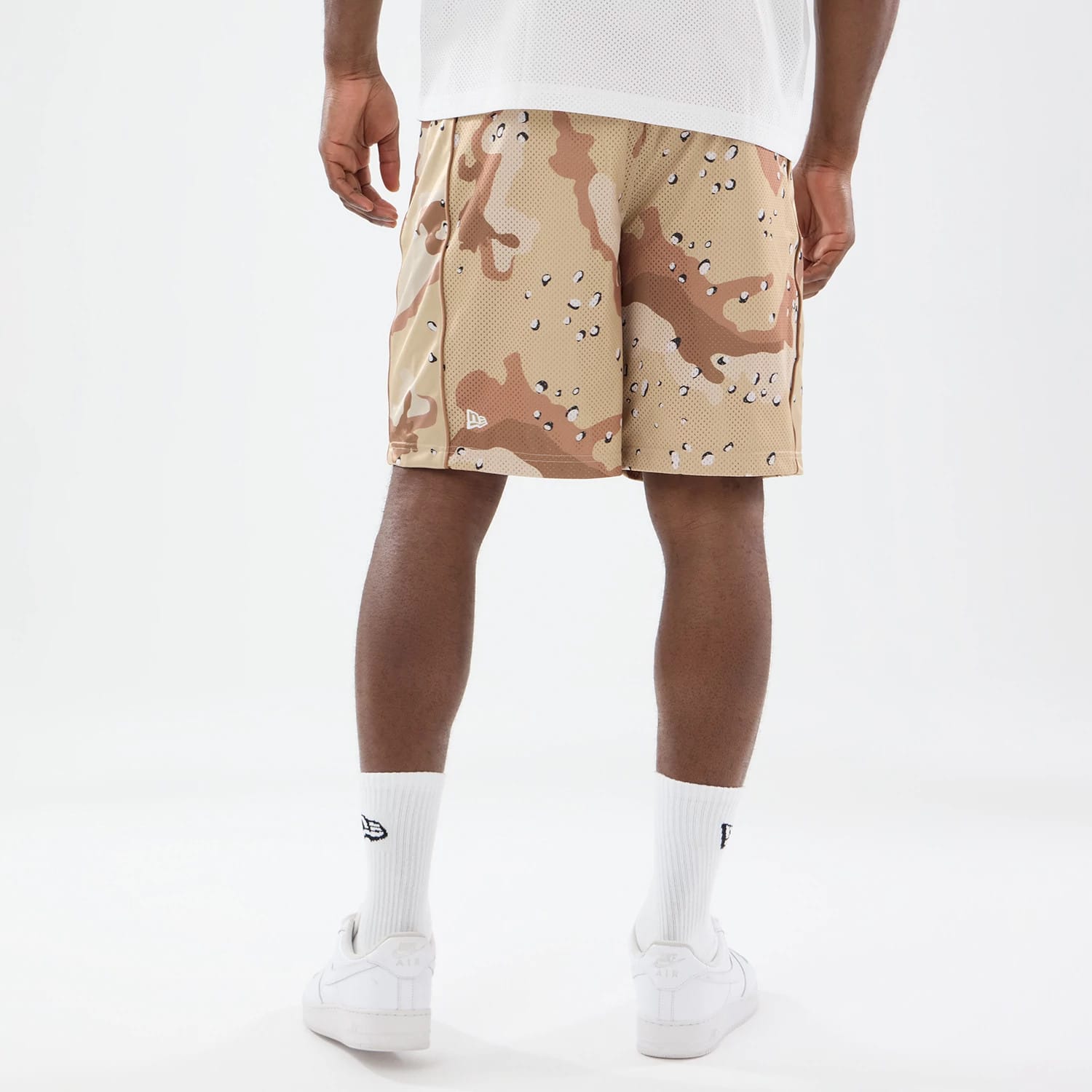 New Era Bermuda Woodland Camo Oversized Shorts