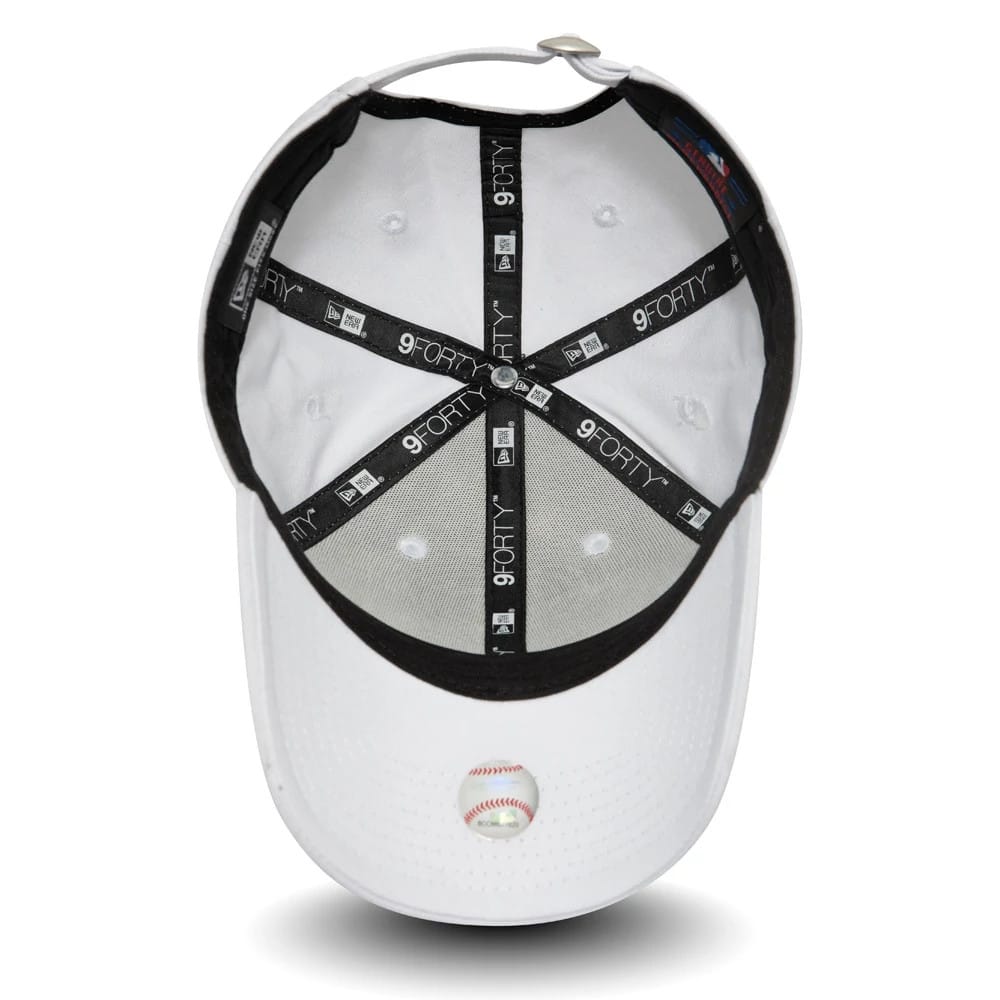 New York Yankees Essential Womens White 9FORTY Cap