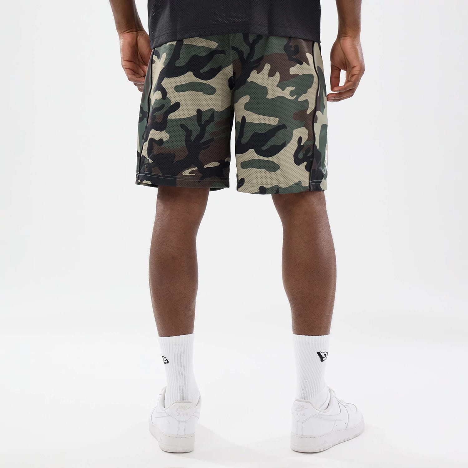New Era Bermuda 6 Day Camo Oversized Shorts