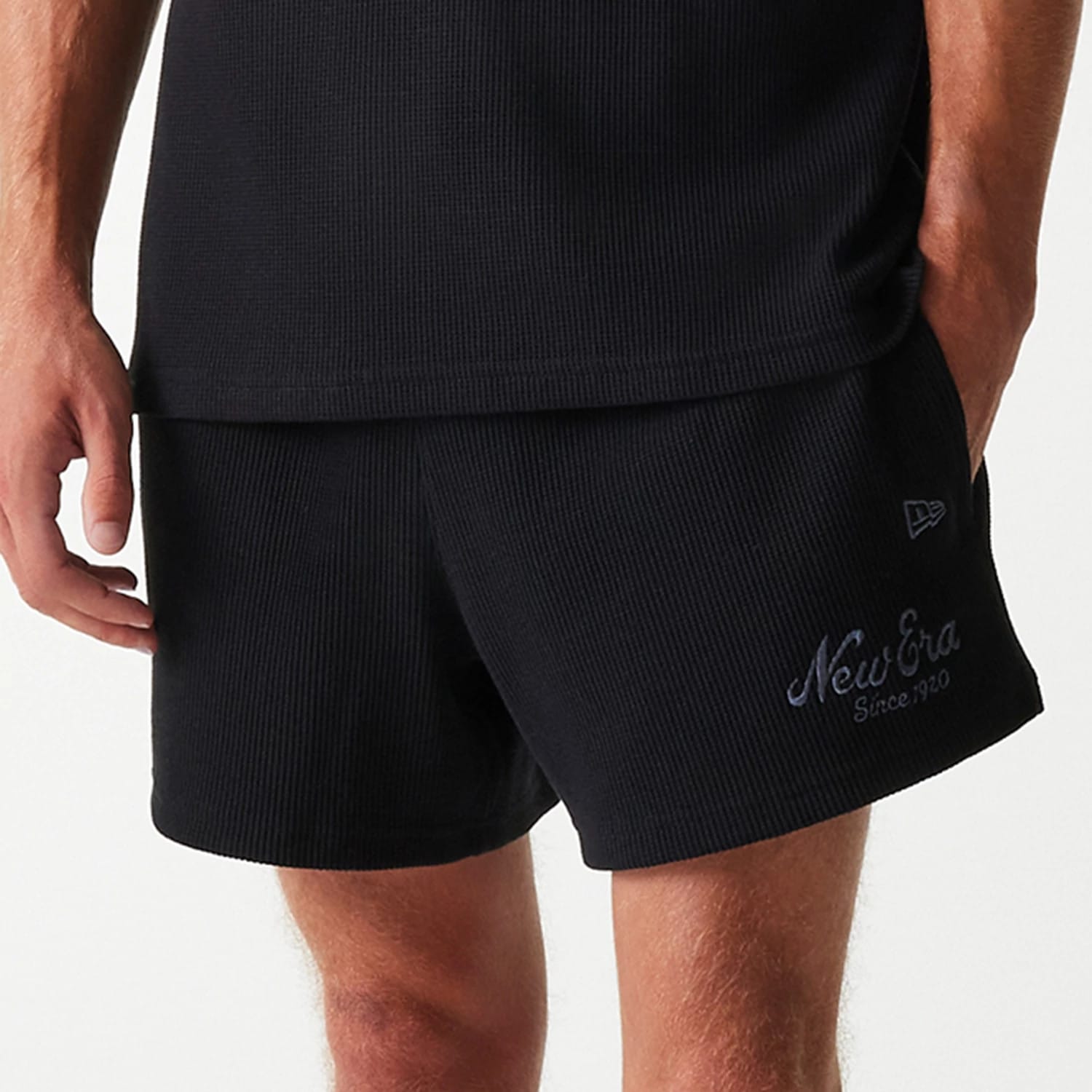 New Era Waffle Black Shorts