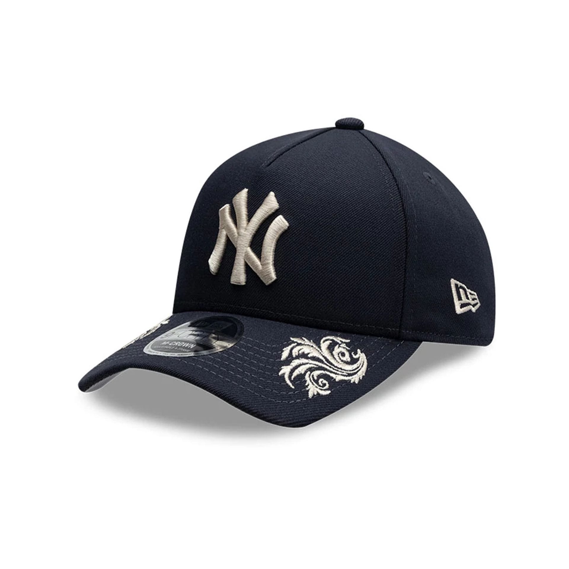 New York Yankees MLB Script Navy 9FORTY M-Crown A-Frame Adjustable Cap