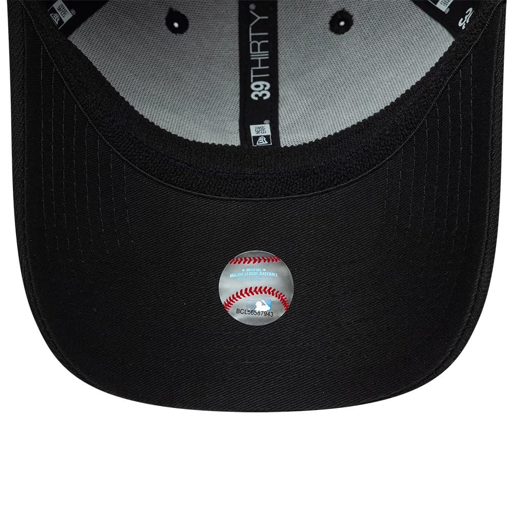 Chicago White Sox MLB Classic Black 39THIRTY Stretch Fit Cap