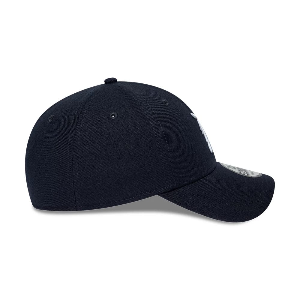 Detroit Tigers MLB Classic Navy 39THIRTY Stretch Fit Cap