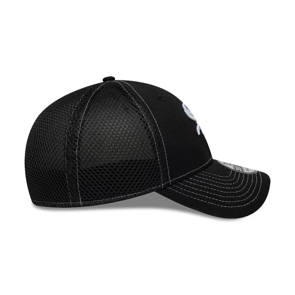 Chicago White Sox MLB Neo Black 39THIRTY Stretch Fit Cap